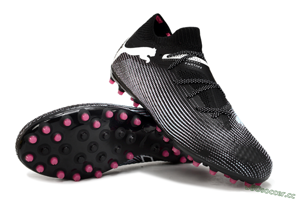 Men's Puma Future Ultimate MG Multi Ground Low-Tops Football Boots - Black/White/Pink 3