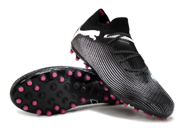 Men's Puma Future Ultimate MG Multi Ground Low-Tops Football Boots - Black/White/Pink