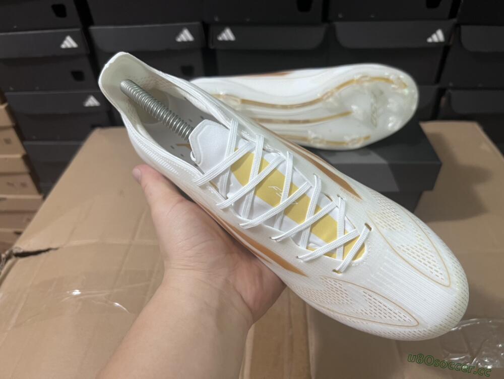 Men's Adidas F50 Adizero FG Firm Ground Low-Tops Football Boots - White/Gold