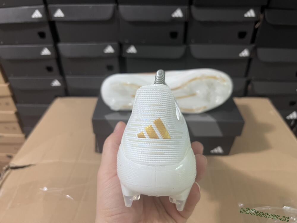 Men's Adidas F50 Adizero FG Firm Ground Low-Tops Football Boots - White/Gold