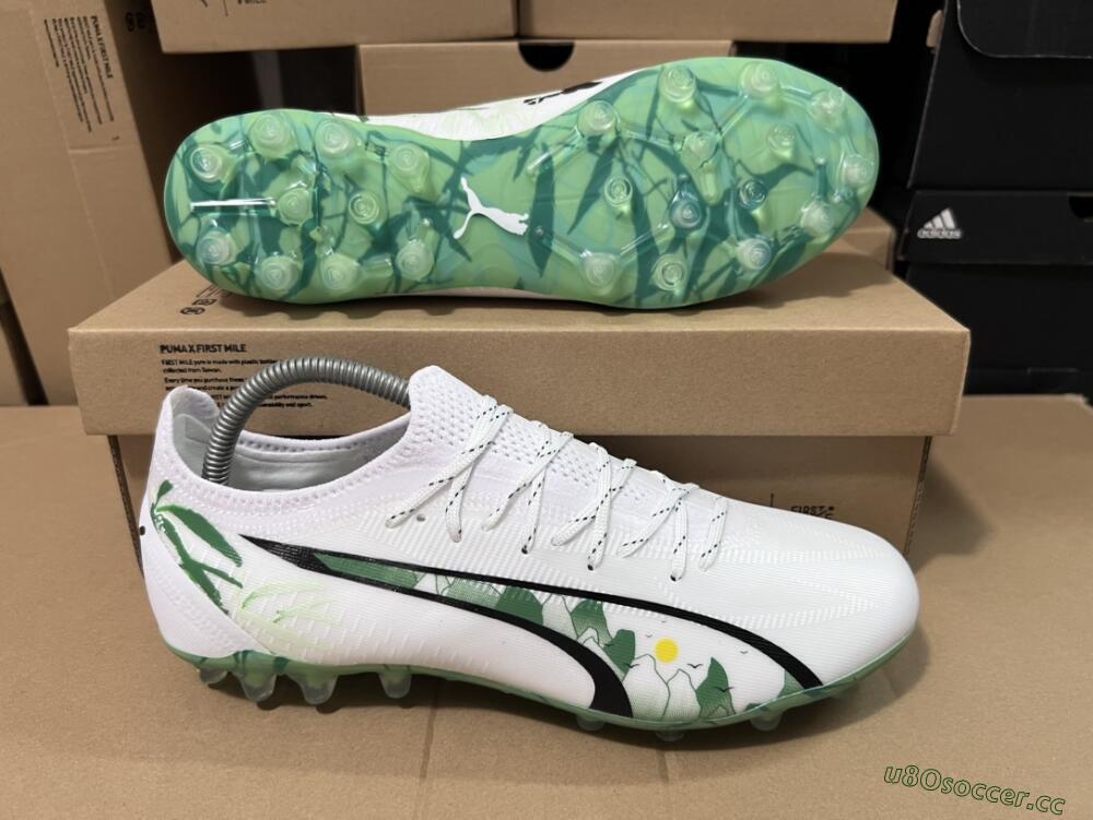 Men's Puma Ultra Ultimate FG Firm Ground Low-Tops Football Boots - White/Black/Green