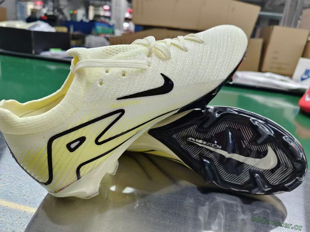 Men's Nike Air Zoom Mercurial Vapor 16 Elite FG Firm Ground Low-Tops Football Boots - Beige/Black/Yellow