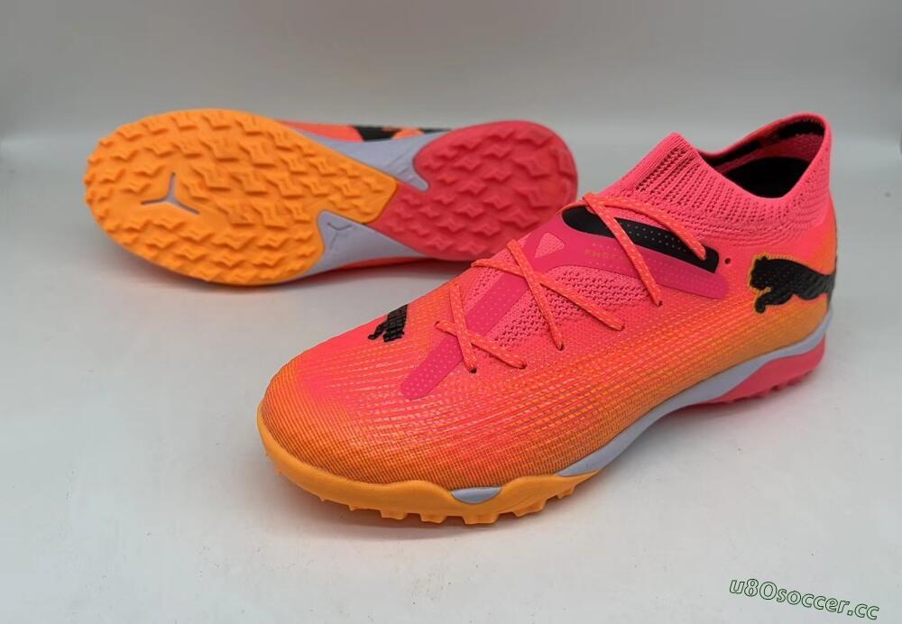 Men's Puma Future 7 Ultimate TF Artificial Turf Low-Tops Football Shoes - Pink/Black/White