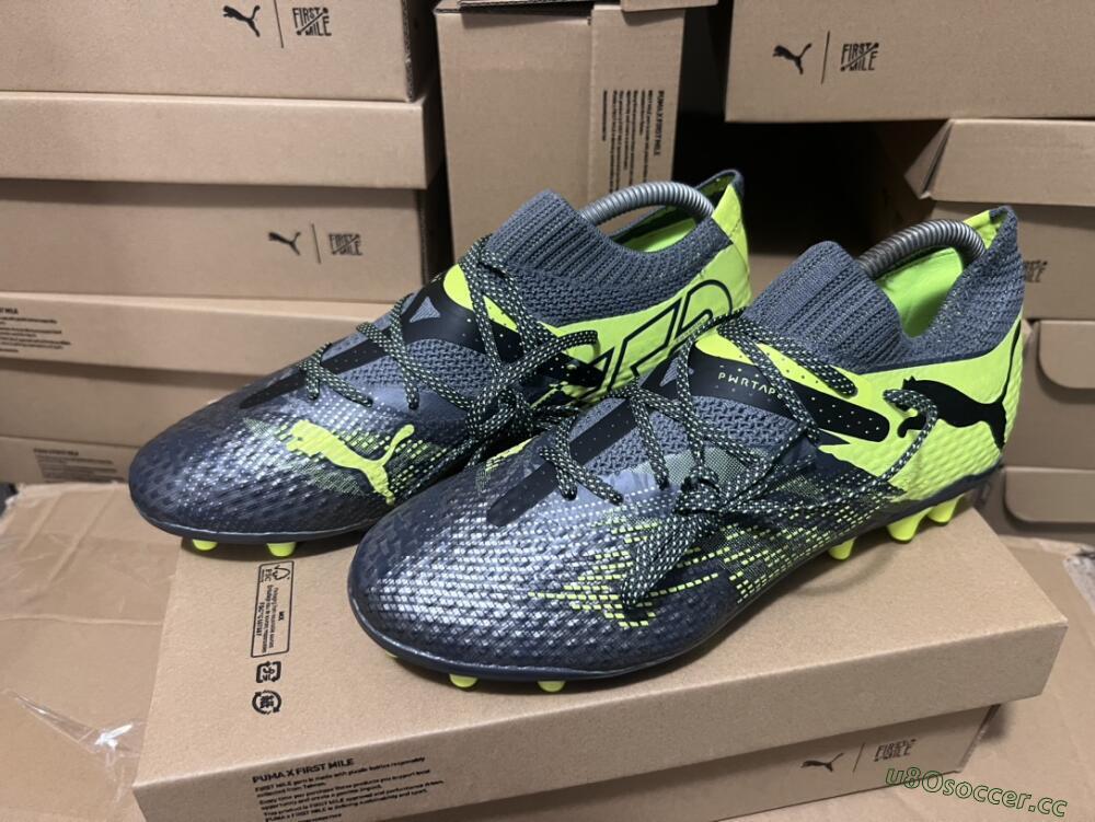 Men's Puma Future Ultimate MG Multi Ground Low-Tops Football Boots - Black/Yellow