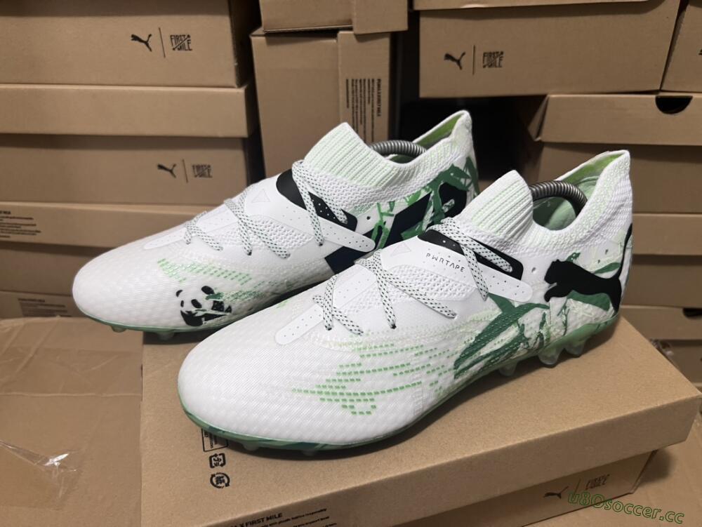 Men's Puma Future Ultimate MG Multi Ground Low-Tops Football Boots - White/Black/Green