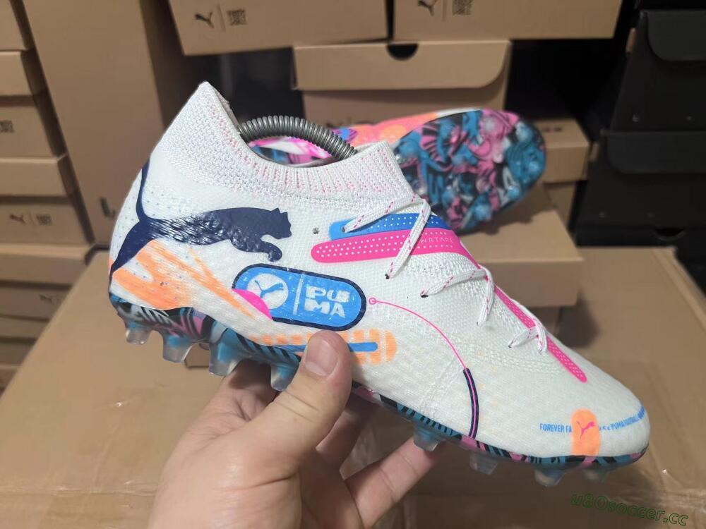 Men's Puma Future Ultimate FG Firm Ground Low-Tops Football Boots - White/Pink/Blue