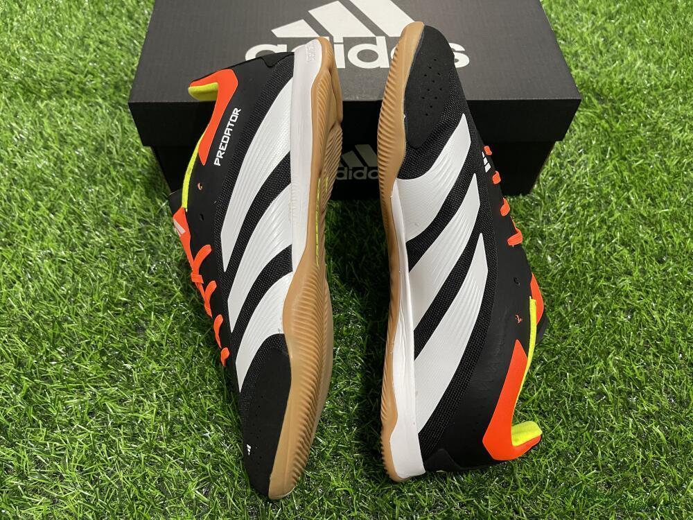 Men's Adidas Predator 24 Elite IC Indoor & Futsal Low-Tops Football Shoes - Black/White/Red