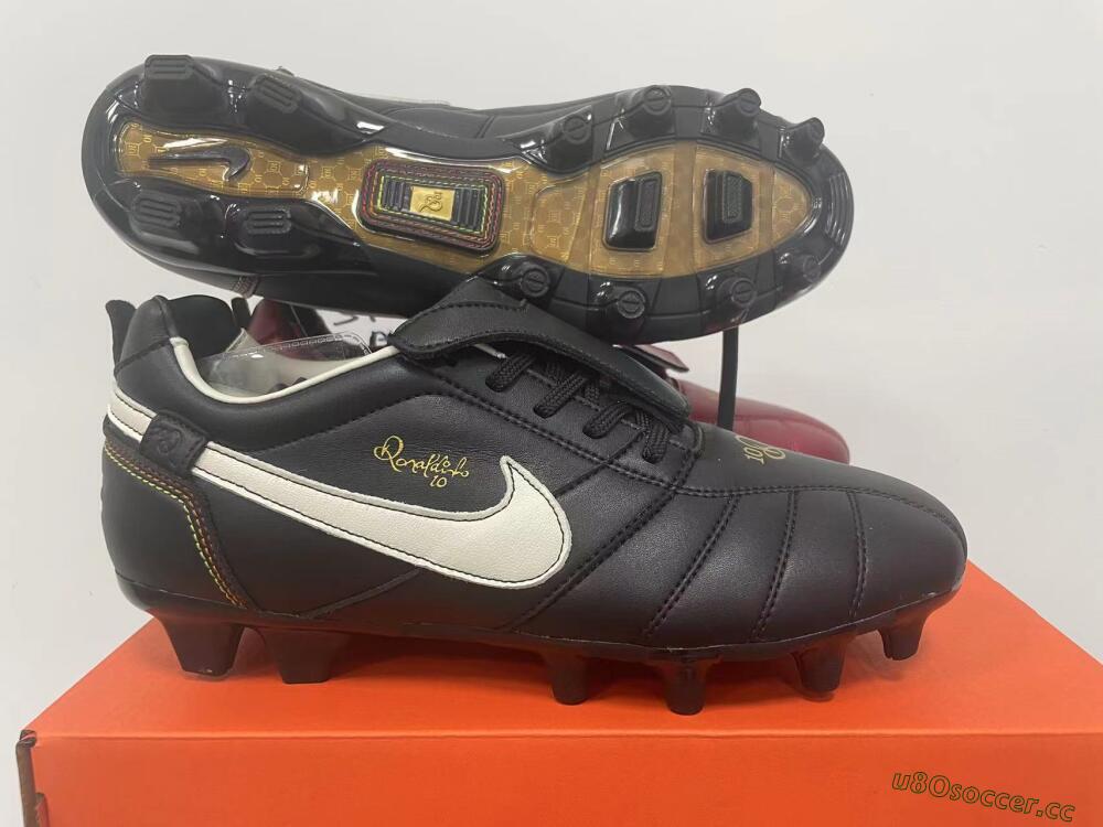 Men's Ronaldo x Nike Tiempo Legend R10 Elite FG Firm Ground Low-Tops Football Boots - Black/White
