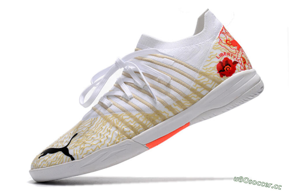 Men's Puma Future Z 1.3 Teazer IC Indoor & Futsal Low-Tops Football Shoes - White/Gold/Red 5