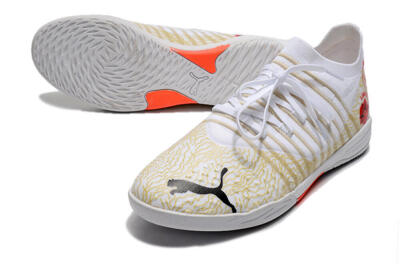 Men's Puma Future Z 1.3 Teazer IC Indoor & Futsal Low-Tops Football Shoes - White/Gold/Red
