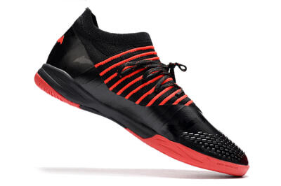 Men's Puma Future Z 1.3 Teazer IC Indoor & Futsal Low-Tops Football Shoes - Black/Red