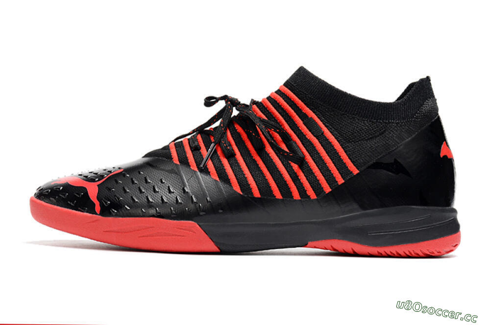 Men's Puma Future Z 1.3 Teazer IC Indoor & Futsal Low-Tops Football Shoes - Black/Red 0