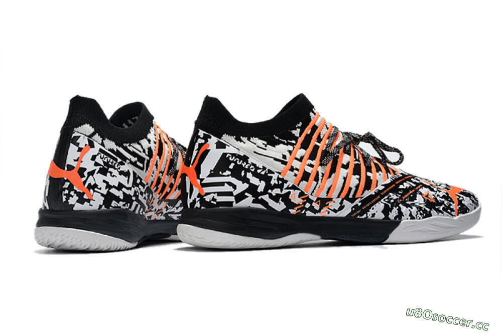 Men's Puma Future Z 1.3 Teazer IC Indoor & Futsal Low-Tops Football Shoes - White/Black/Orange 6