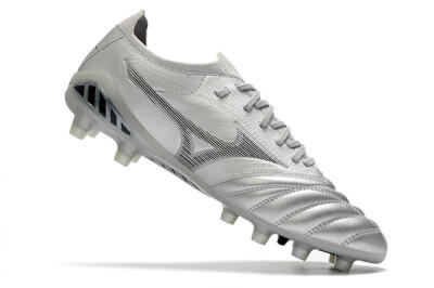 Men's Mizuno Morelia Neo 3 FG Firm Ground Low-Tops Football Boots - Silver/Black