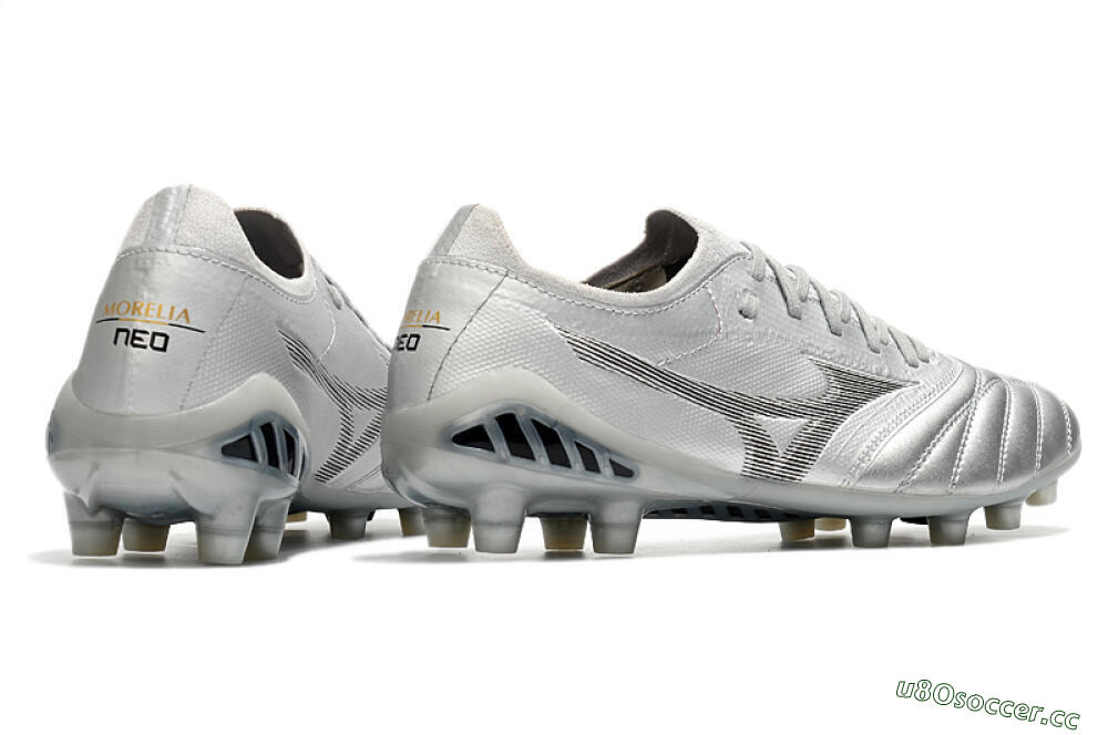 Men's Mizuno Morelia Neo 3 FG Firm Ground Low-Tops Football Boots - Silver/Black 6