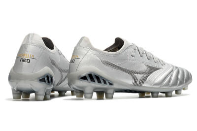 Men's Mizuno Morelia Neo 3 FG Firm Ground Low-Tops Football Boots - Silver/Black