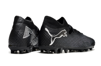 Men's Puma Future Ultimate MG Multi Ground Low-Tops Football Boots - Black/White