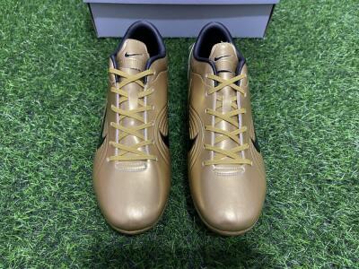 Men's Ronaldo x Nike R9 Mercurial Vapor 3 FG Firm Ground Low-Tops Football Boots - Gold/Black