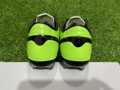 Men's Ronaldo x Nike R9 Mercurial Vapor 3 FG Firm Ground Low-Tops Football Boots - Green/Black