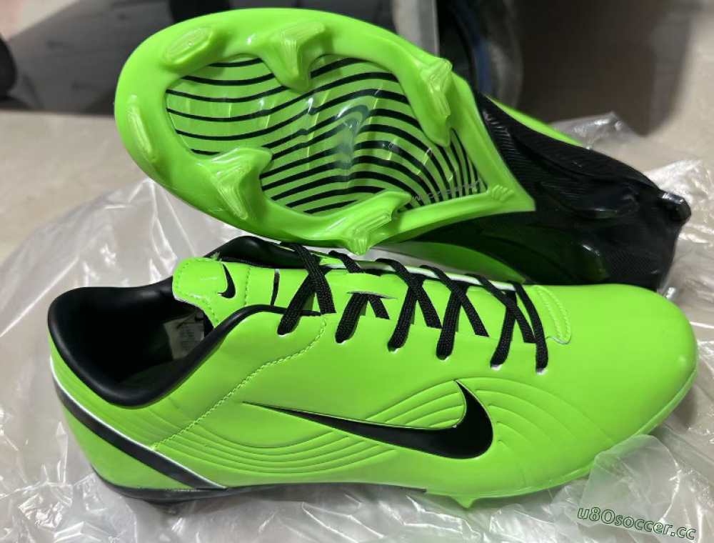 Men's Ronaldo x Nike R9 Mercurial Vapor 3 FG Firm Ground Low-Tops Football Boots - Green/Black