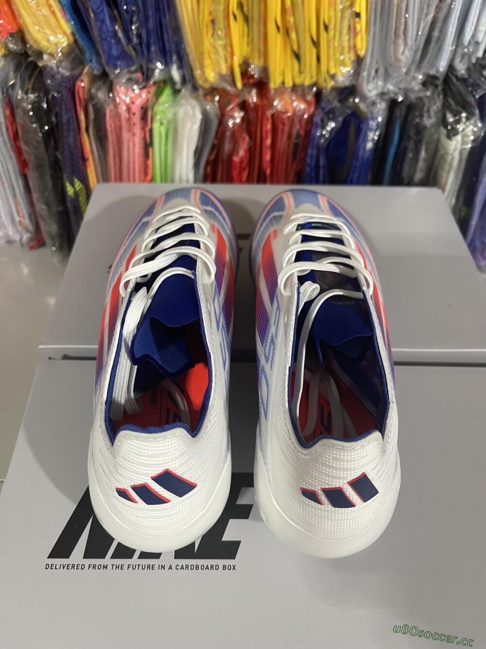 Men's Adidas F50 Elite AG Artificial Grass Low-Tops Football Boots - White/Blue/Red