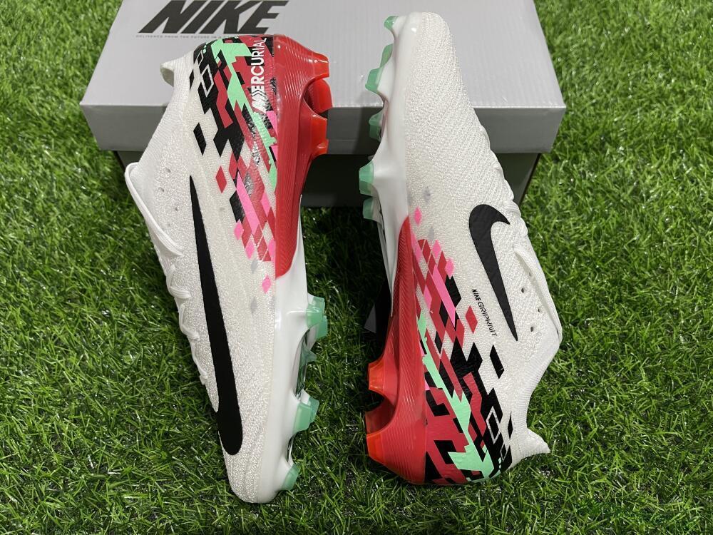 Unisex Nike Air Zoom Mercurial Vapor 16 Elite FG Firm Ground Low-Tops Football Boots - White/Black/Pink/Green
