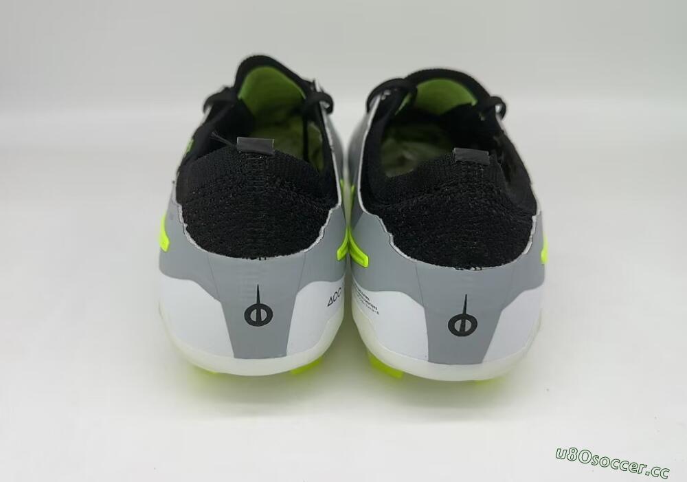 Men's Nike Tiempo Legend 10 Elite AG Artificial Grass Low-Tops Football Boots - Silver/Black/Yellow