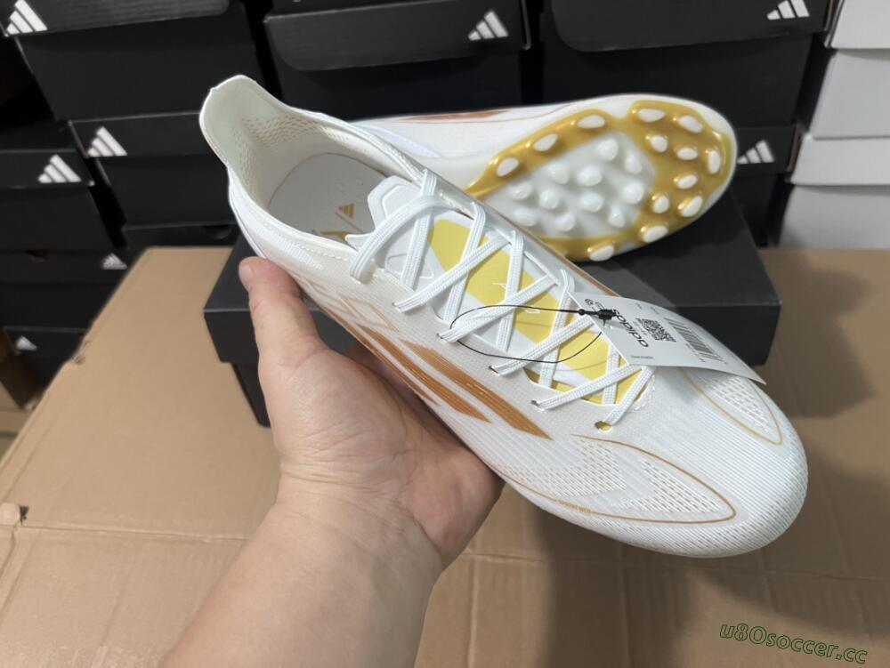 Unisex Adidas F50 Elite MG Multi Ground Low-Tops Football Boots - White/Gold