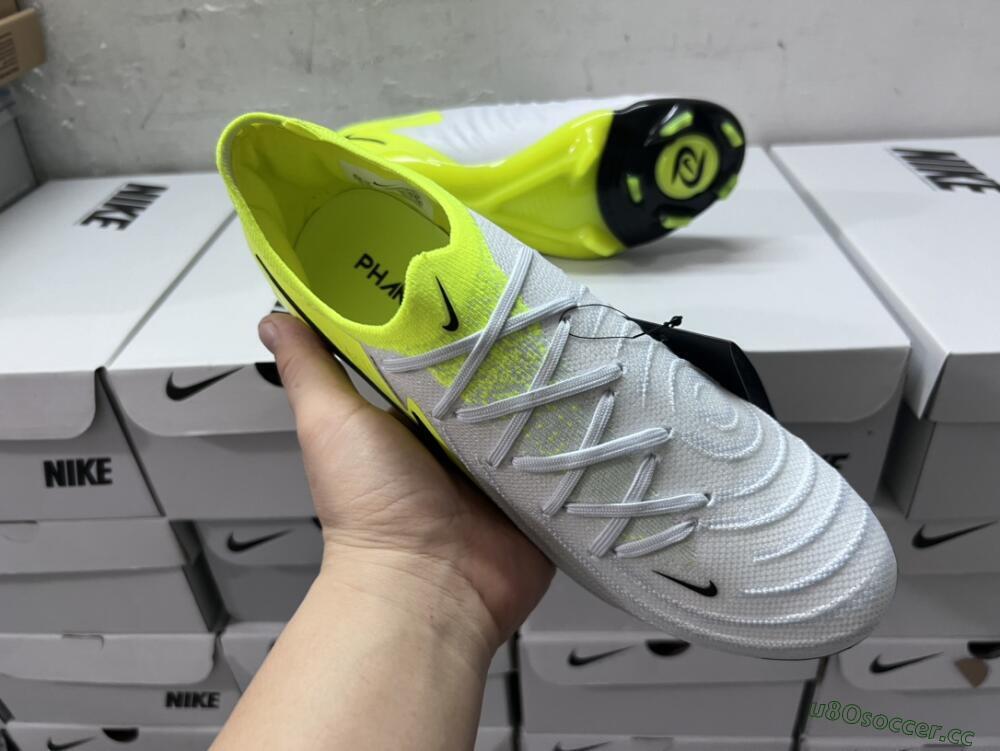 Men's Nike Phantom Luna Elite FG Firm Ground Low-Tops Football Boots - Grey/Yellow/Black