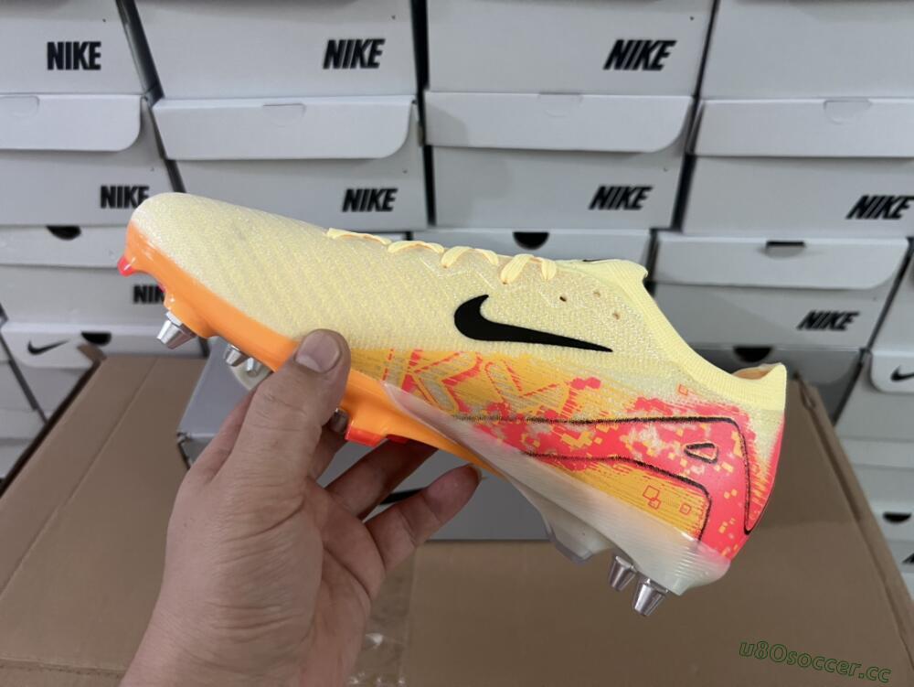 Men's Nike Air Zoom Mercurial Vapor 16 Elite SG Soft Ground Low-Tops Football Boots - Yellow/Black/Red
