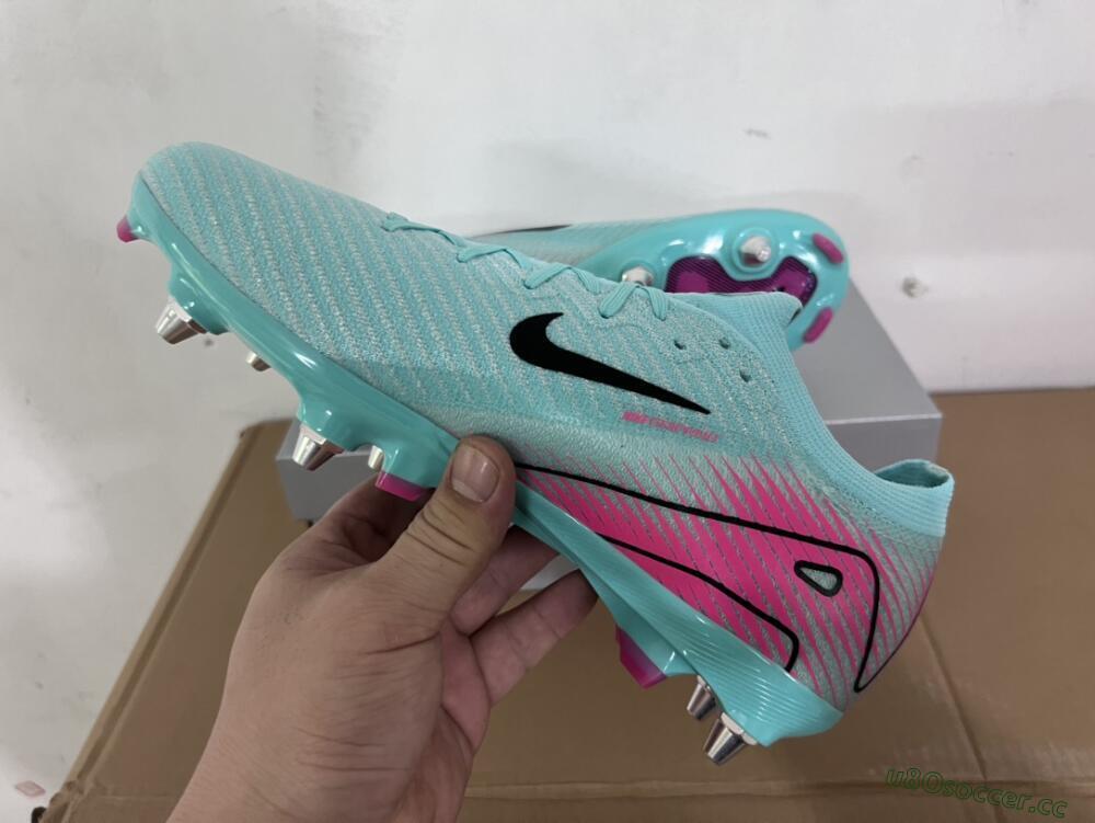 Men's Nike Air Zoom Mercurial Vapor 16 Elite SG Soft Ground Low-Tops Football Boots - Jade/Black/Pink