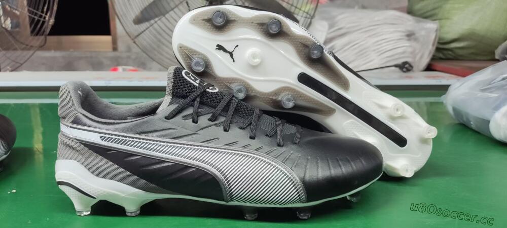 Men's Puma Ultra Ultimate FG Firm Ground Low-Tops Football Boots - Black/White/Grey