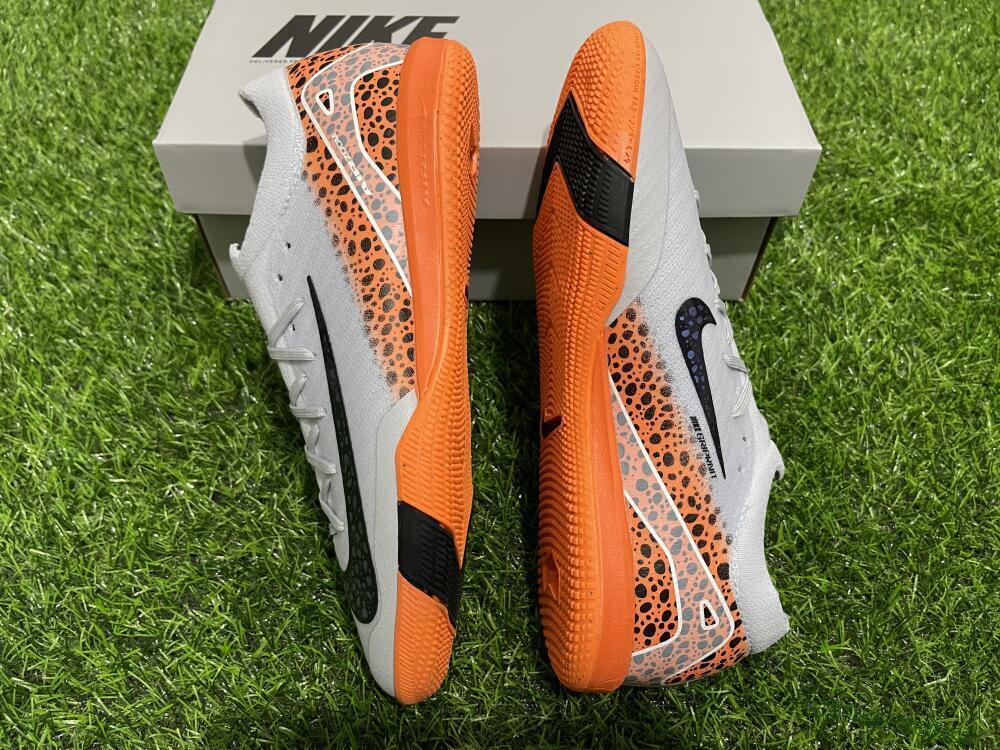 Unisex Nike Air Zoom Mercurial Vapor 16 Elite IC Indoor & Futsal Low-Tops Football Shoes - White/Black/Leopard