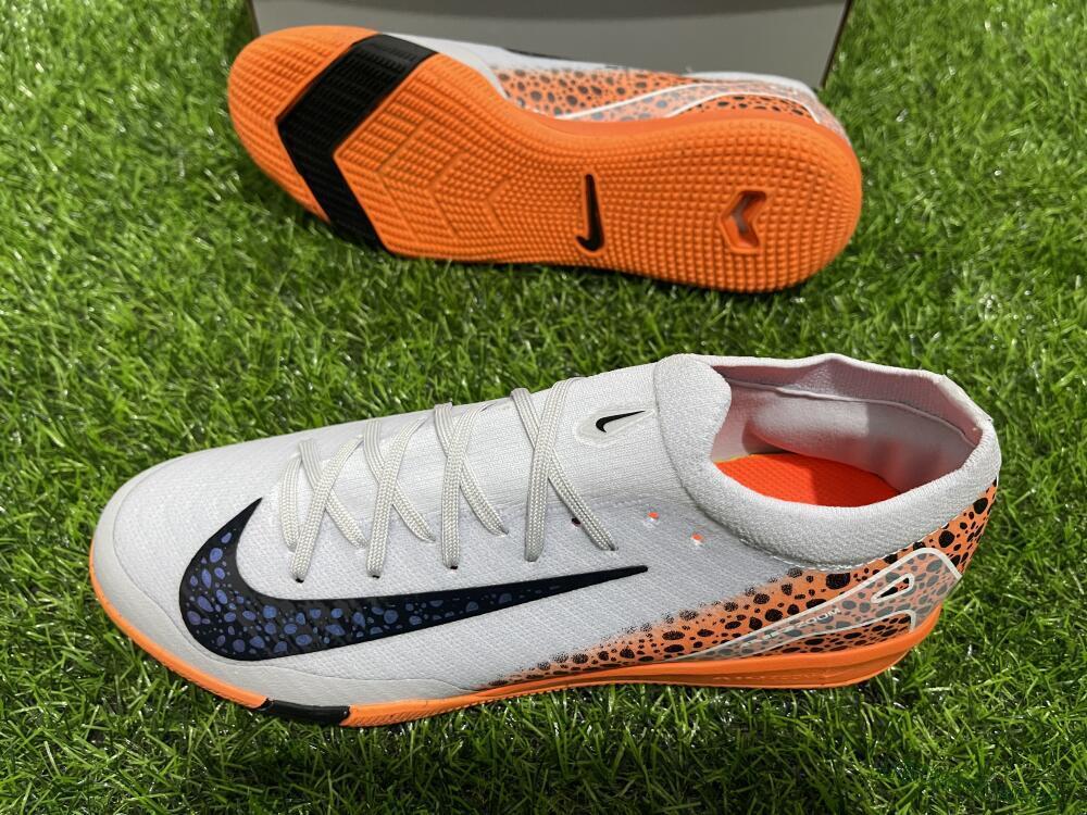 Unisex Nike Air Zoom Mercurial Vapor 16 Elite IC Indoor & Futsal Low-Tops Football Shoes - White/Black/Leopard