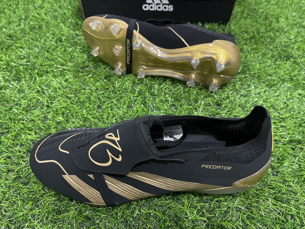 Men's Adidas Predator Elite Tongue FG Firm Ground Low-Tops Football Boots - Black/Gold