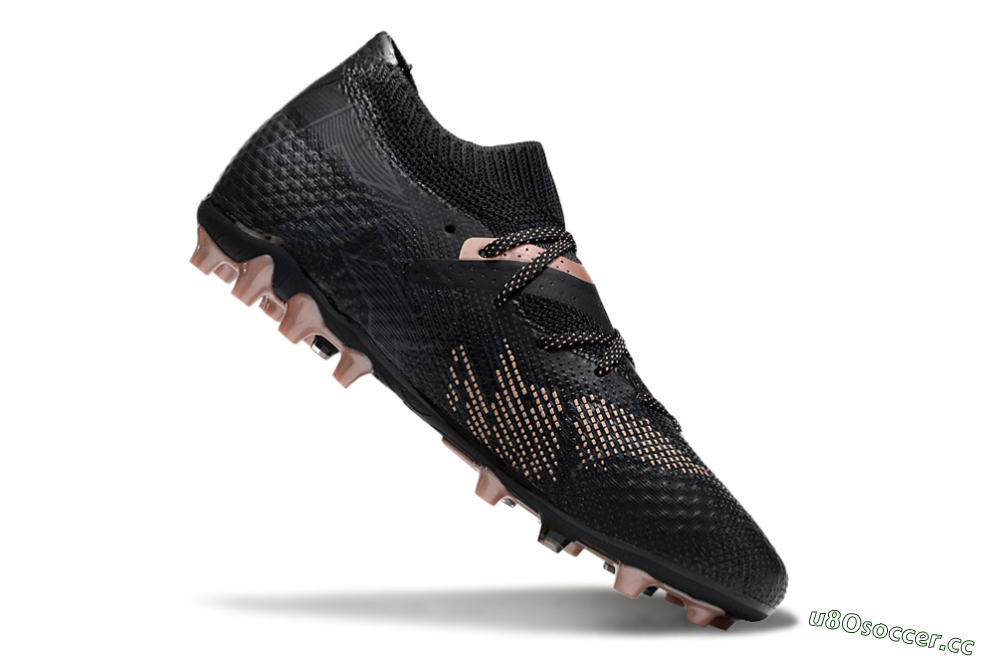 Men's Puma Future Ultimate MG Multi Ground Low-Tops Football Boots - Black/Pink 4