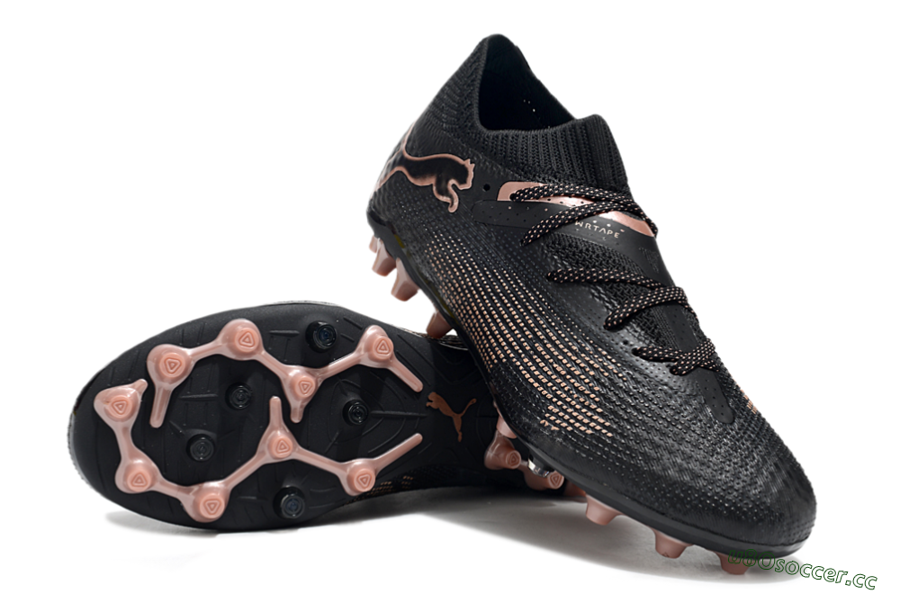 Men's Puma Future Ultimate MG Multi Ground Low-Tops Football Boots - Black/Pink 3