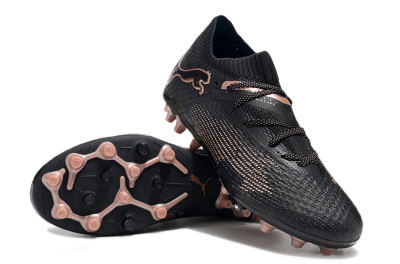 Men's Puma Future Ultimate MG Multi Ground Low-Tops Football Boots - Black/Pink