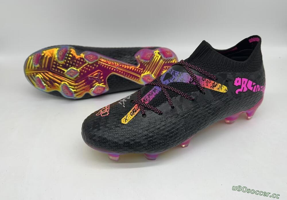 Men's Puma Future Ultimate FG Firm Ground Low-Tops Football Boots - Black/Pink/Yellow