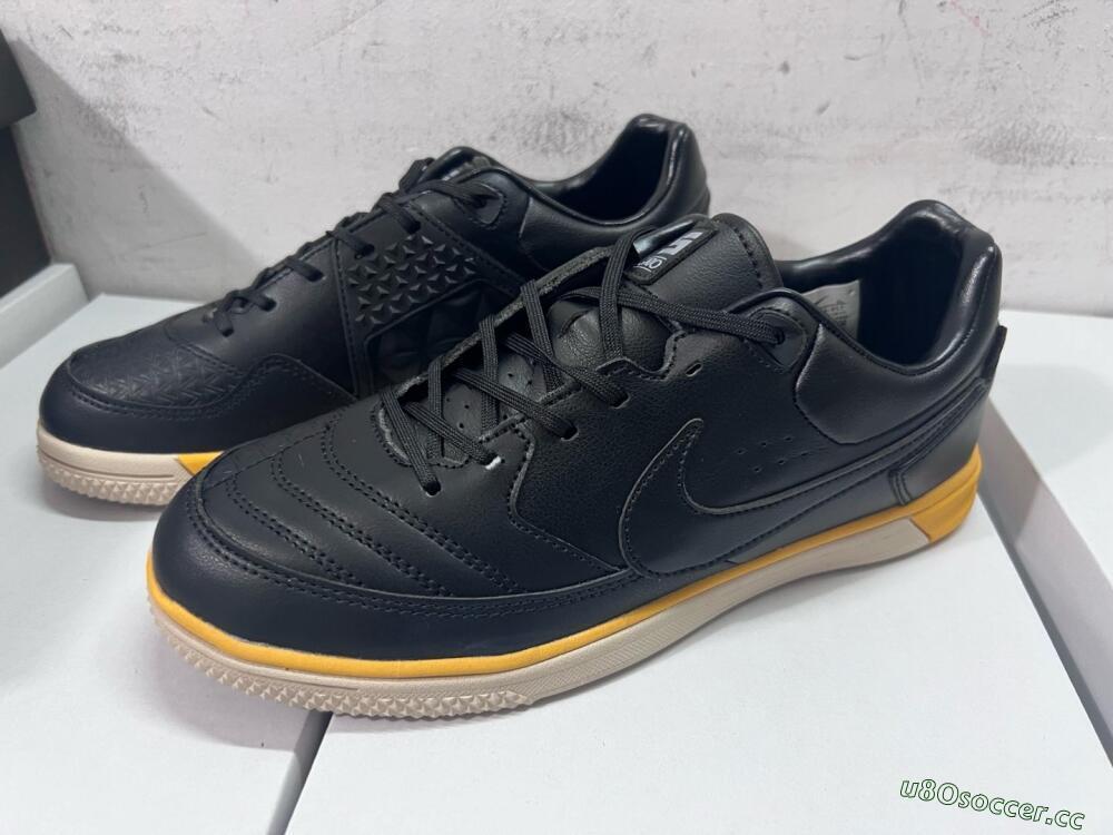 Men's Nike Street Gato IC Indoor & Futsal Low-Tops Football Shoes - Black/Yellow/Beige