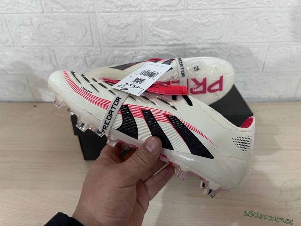 Men's Adidas Predator Elite Foldover Tongue FG Firm Ground Low-Tops Football Boots - Beige/Black/Red
