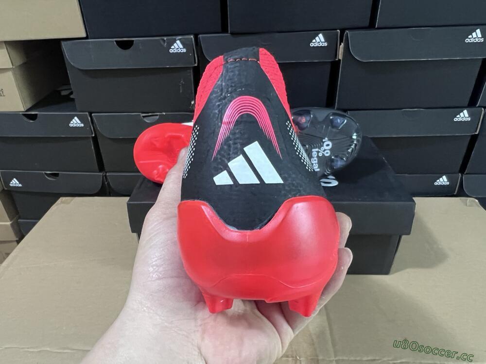 Unisex Adidas Predator Laceless Elite 25 FG Firm Ground Low-Tops Football Boots - Black/White/Red