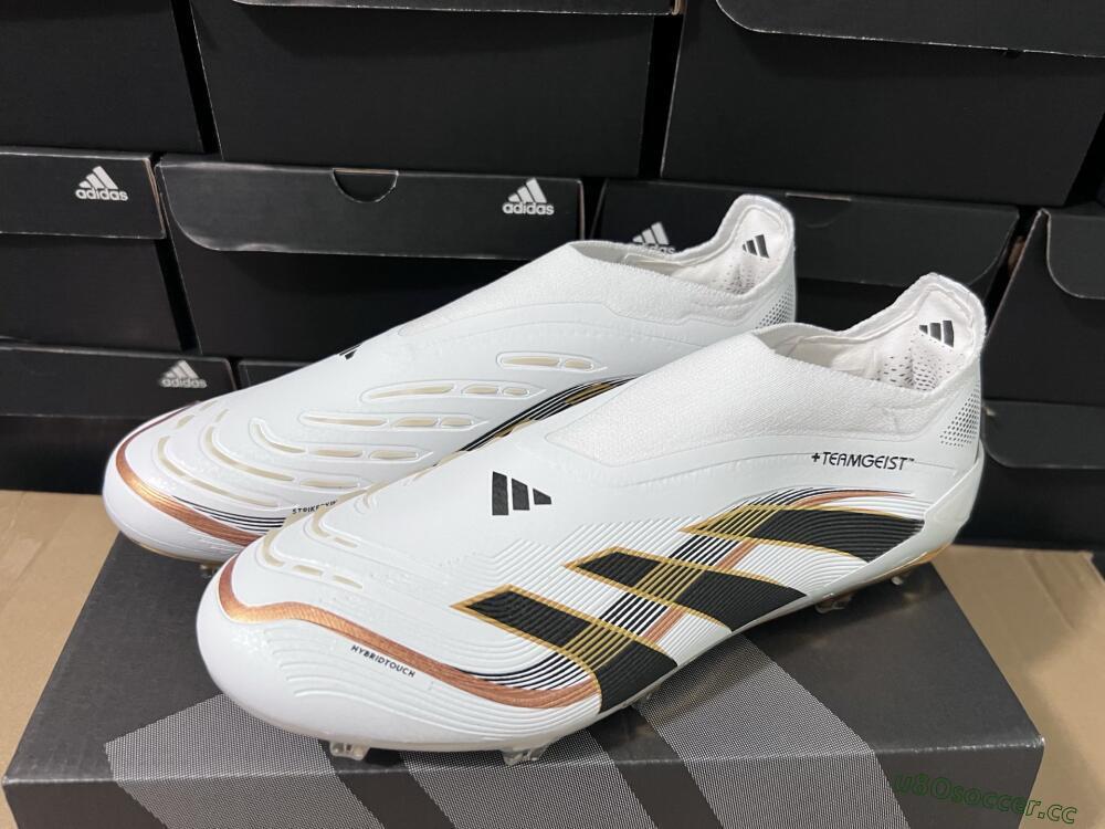 Men's Adidas Predator Laceless Elite 25 FG Firm Ground Low-Tops Football Boots - White/Black/Gold
