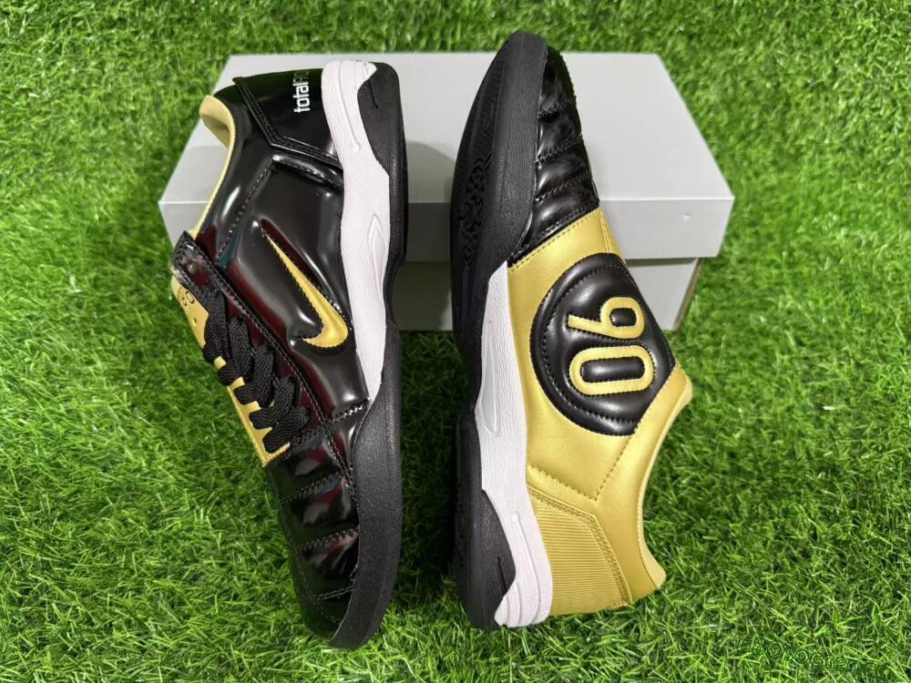 Men's Nike Total 90 III IC Indoor & Futsal Low-Tops Football Shoes - Black/Gold
