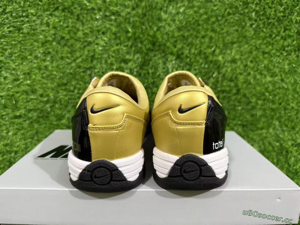 Men's Nike Total 90 III IC Indoor & Futsal Low-Tops Football Shoes - Black/Gold