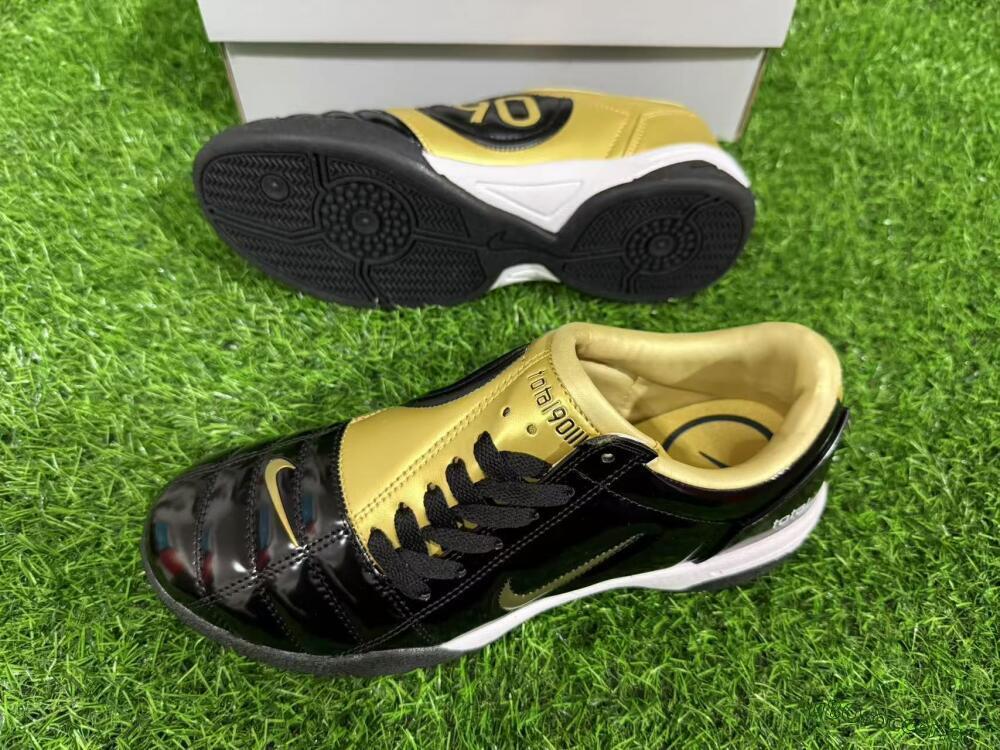 Men's Nike Total 90 III IC Indoor & Futsal Low-Tops Football Shoes - Black/Gold