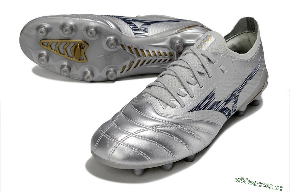 Men's Mizuno Morelia Neo 4 Bate FG Firm Ground Low-Tops Football Boots - Silver/Black 3