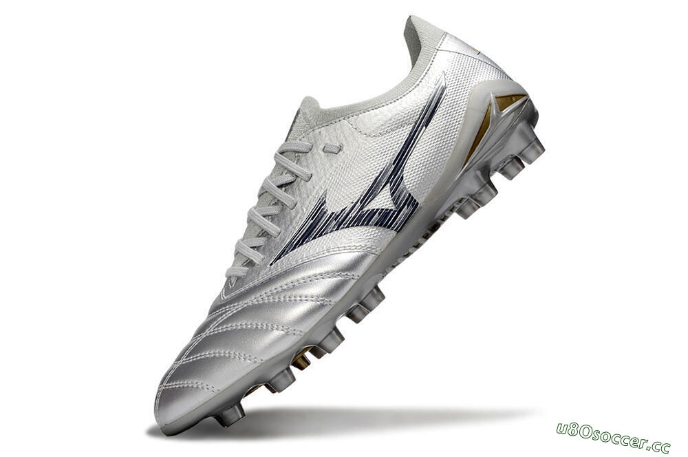 Men's Mizuno Morelia Neo 4 Bate FG Firm Ground Low-Tops Football Boots - Silver/Black 5