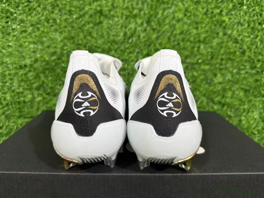 Unisex Adidas Predator 25 Elite Foldover Tongue FG Firm Ground Low-Tops Football Boots - White/Black/Gold