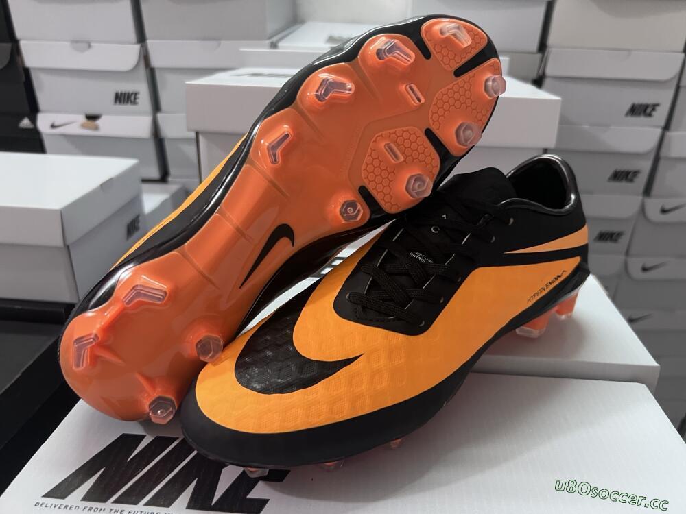 Men's Nike Hypervenom Phantom FG Firm Ground Low-Tops Football Boots - Orange/Black